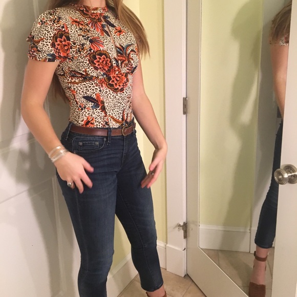 Capped Sleeve Free People Shirt - Picture 2 of 3